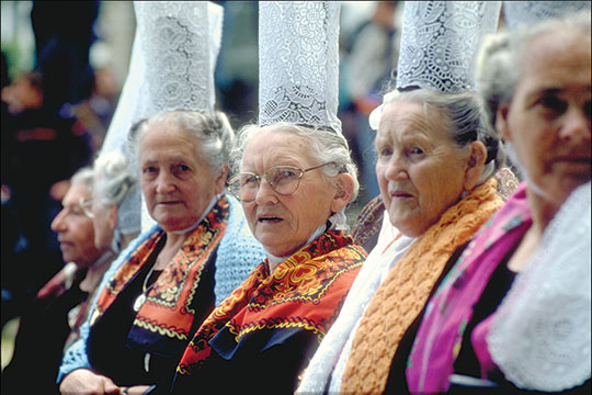 breton lace hats